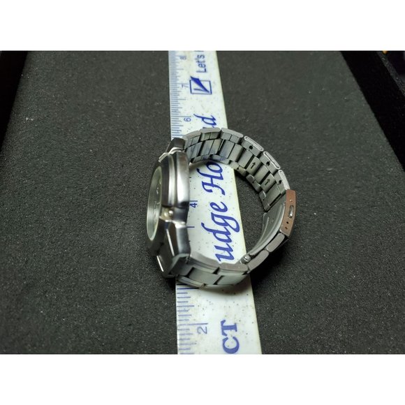 Vintage Casio 100m Diver Watch Works - Picture 2 of 2